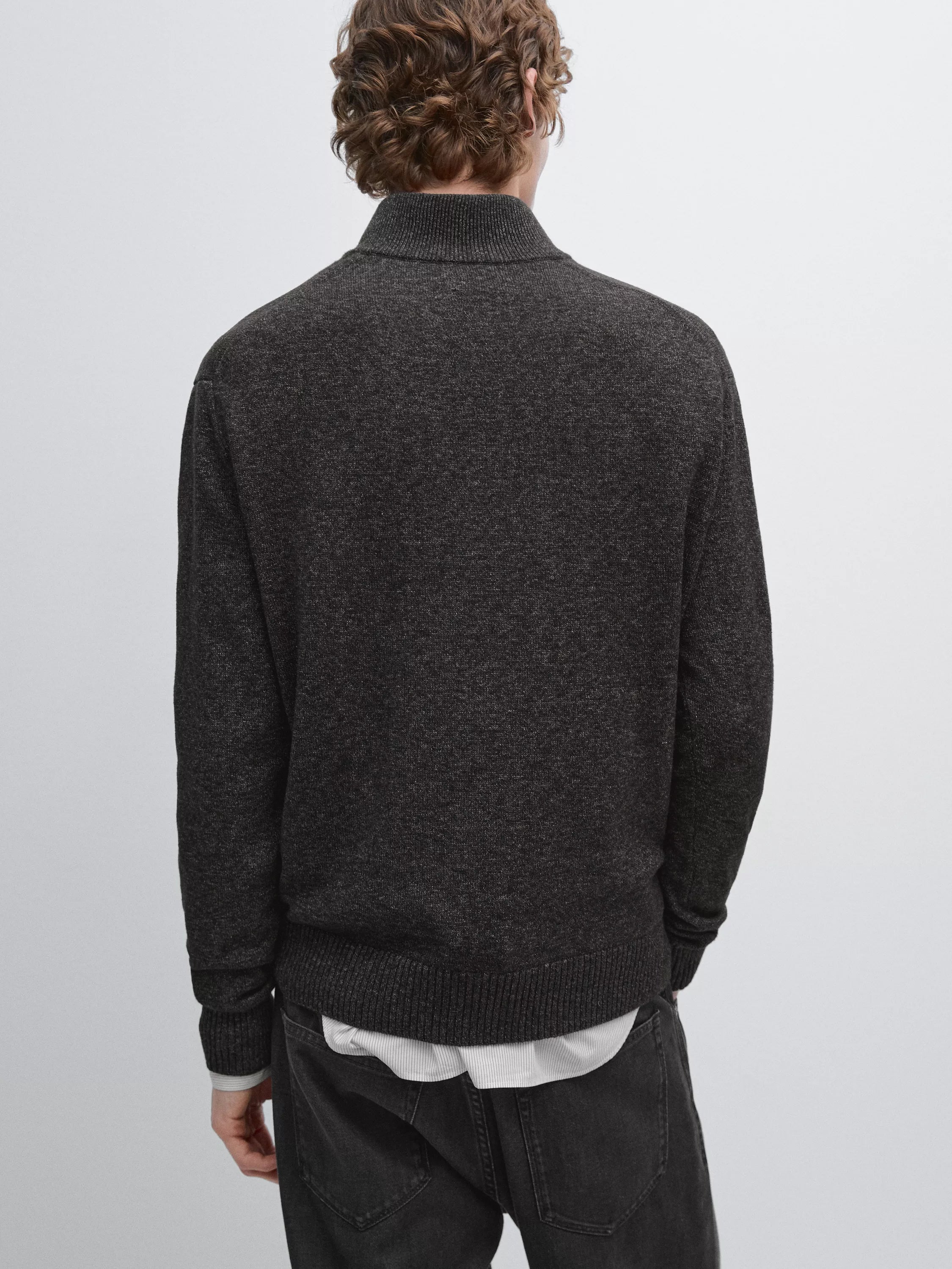 Mock neck knit sweater