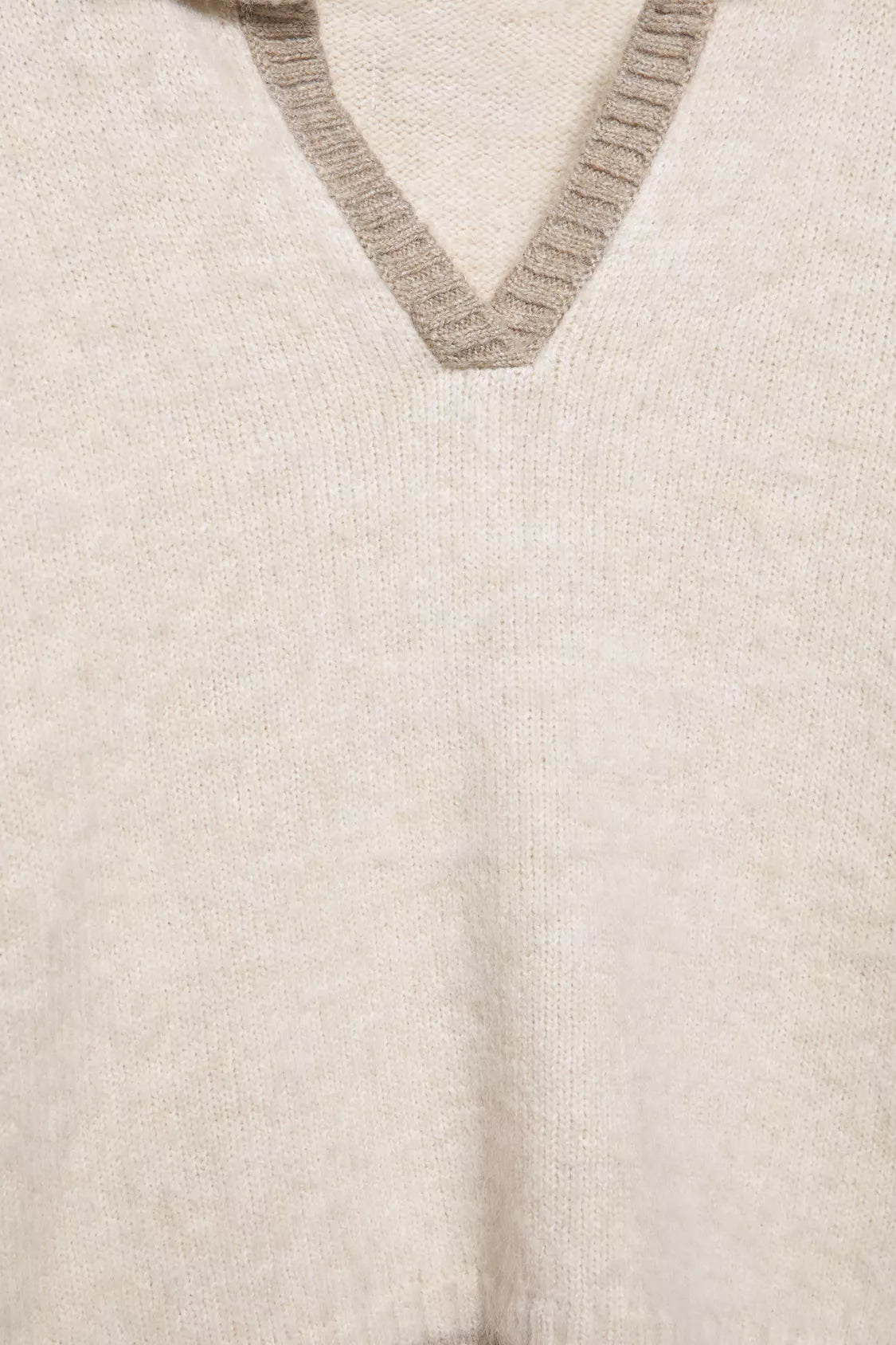 Polo collar sweater