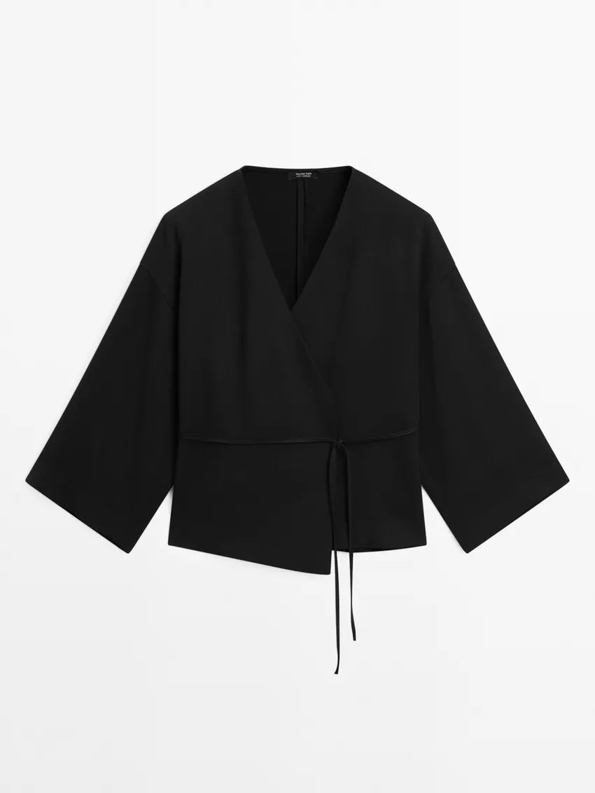 Flowing V-neck kimono