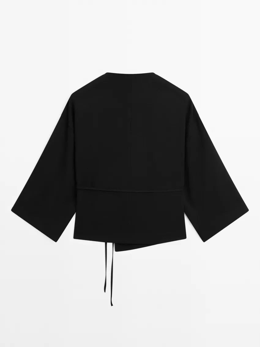 Flowing V-neck kimono