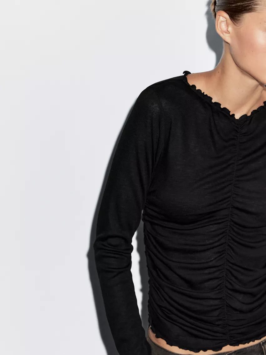 Gathered long sleeve T-shirt