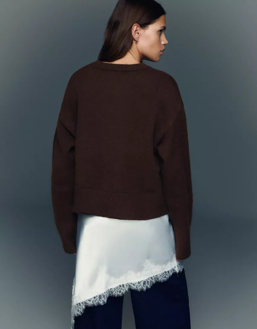 Oversized sweater with ribbed trim