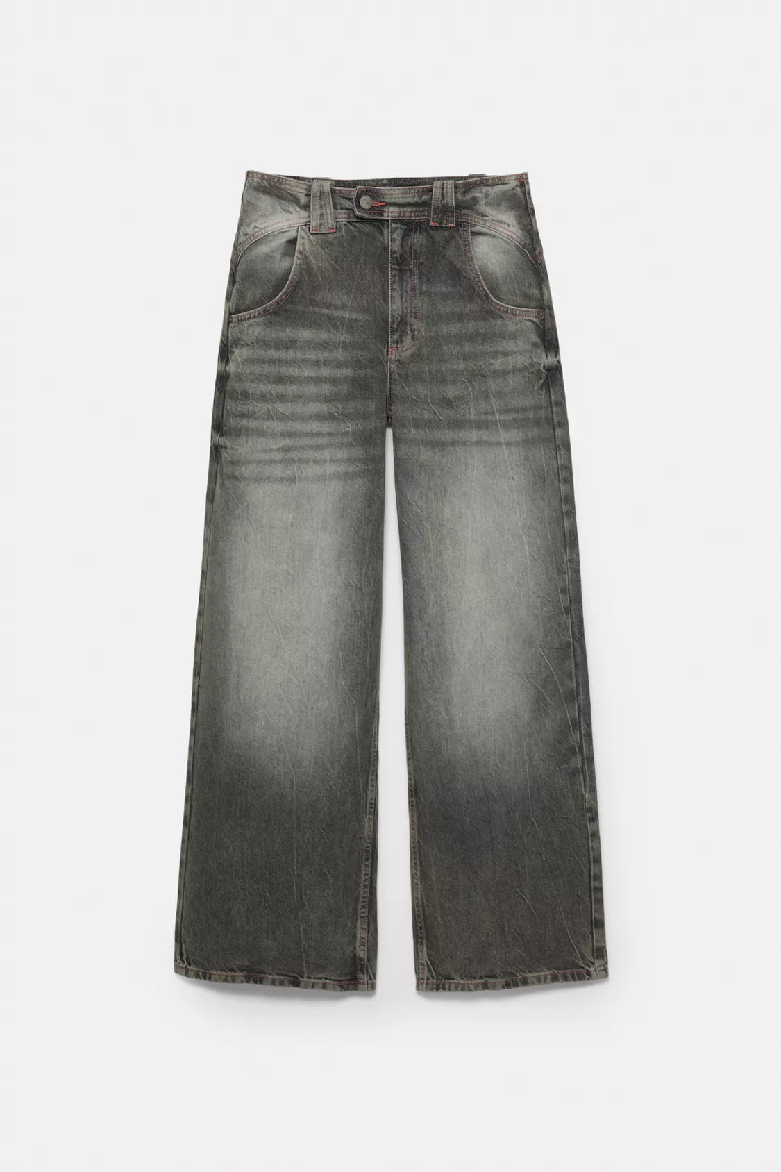 Baggy jeans with pink stitching