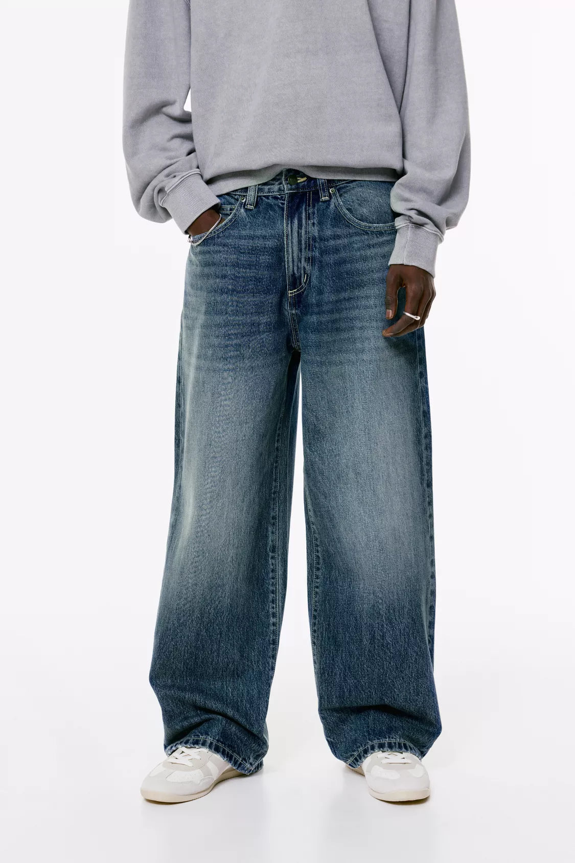 Wide-leg jeans
