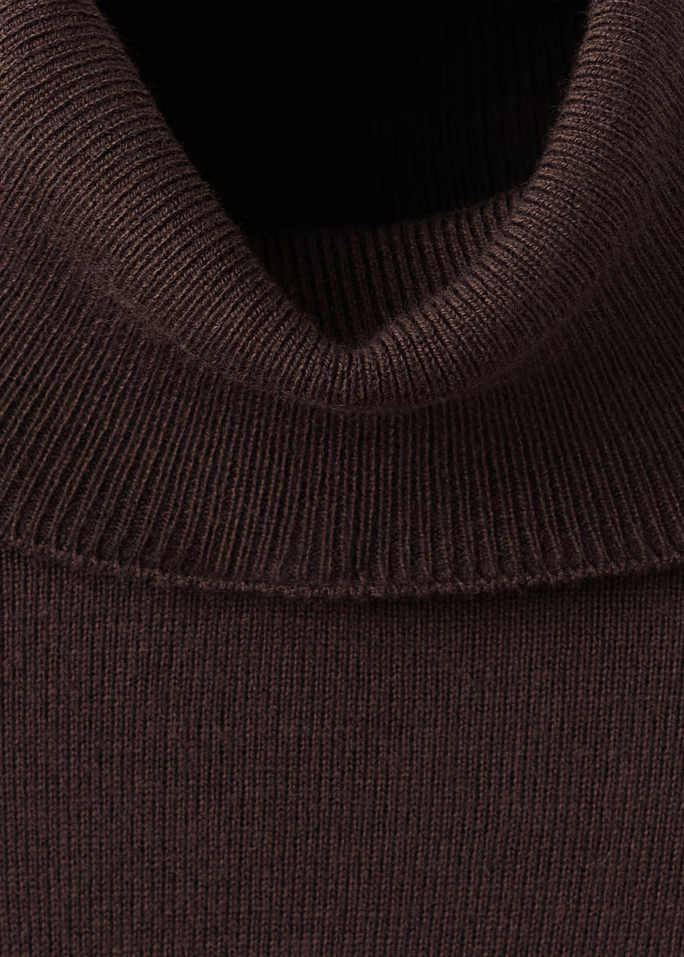 Turtleneck knitted sweater