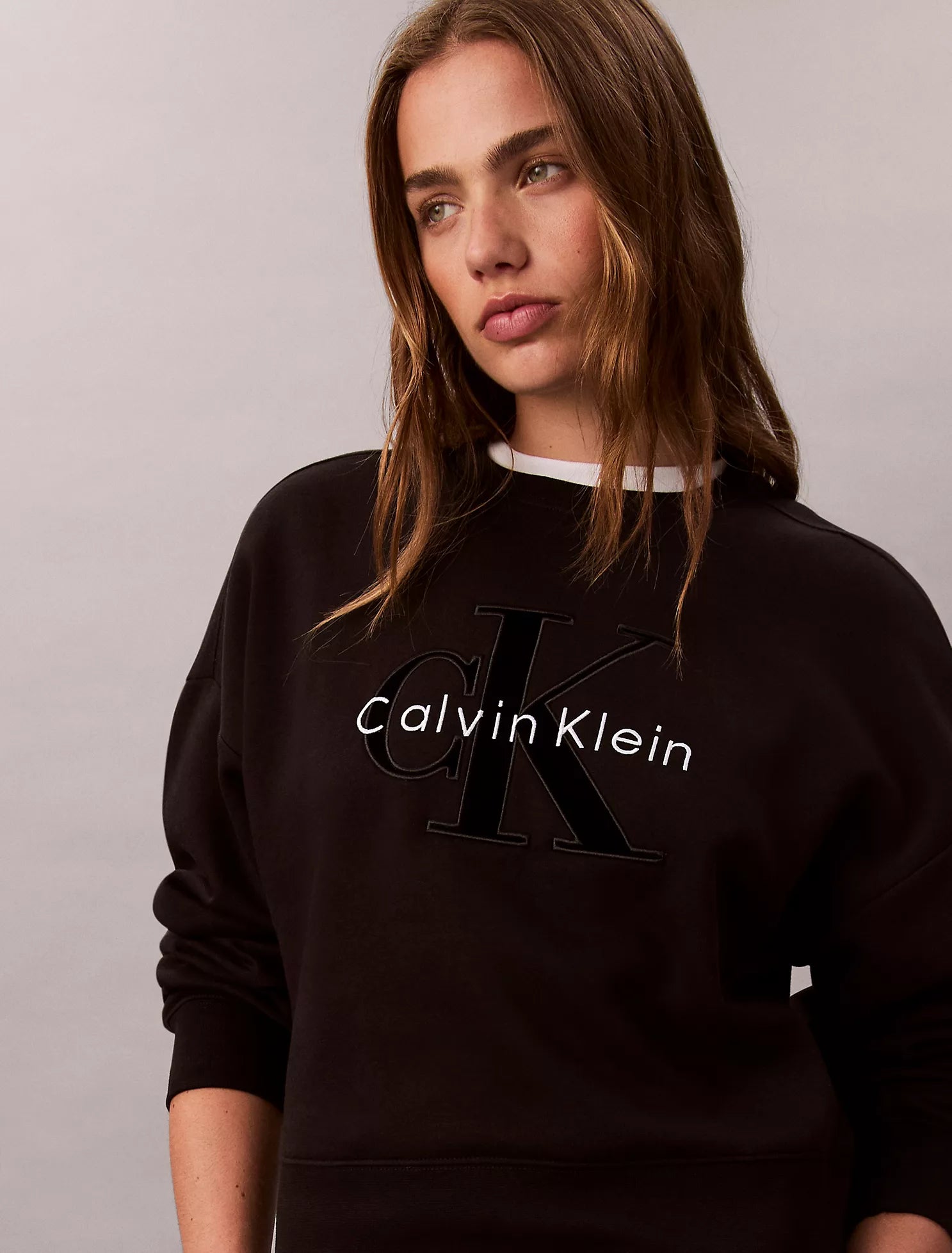 Fleece Velvet Monologo Graphic Relaxed Sweatshirt
